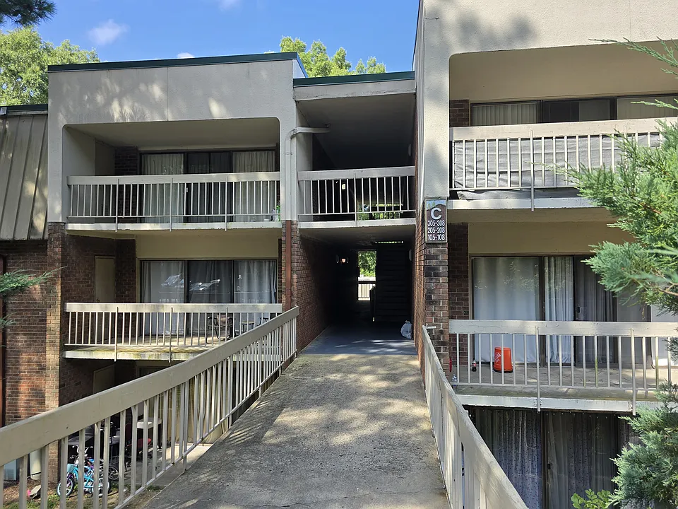 500 Umstead Dr #306C
