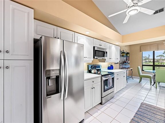 5th image of 27197 Oakwood Lake DR