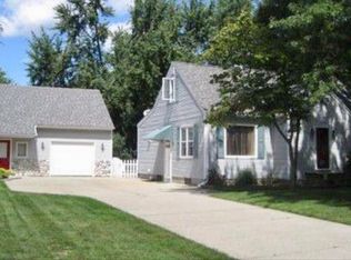 1057 52nd St SE, Kentwood, MI 49508
