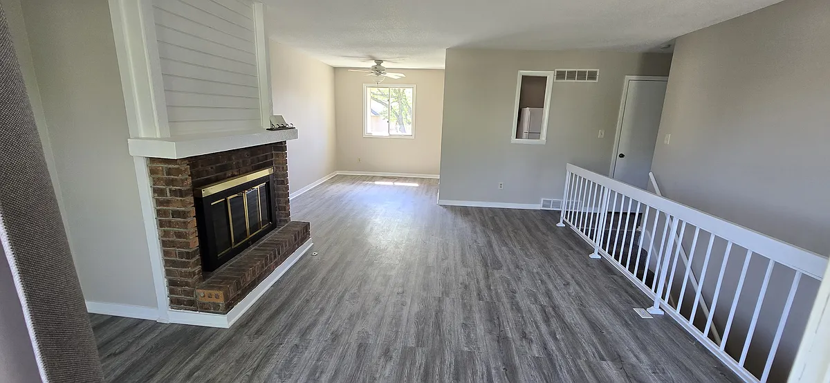 main floor - living room - 10910 Bradshaw St