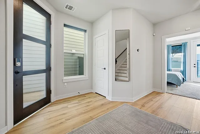 5843 Whitby Rd #6 — Photo 8