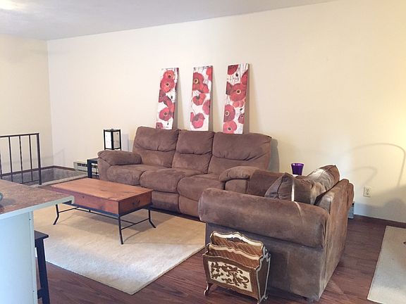 5th image of 429 S San Juan Ave