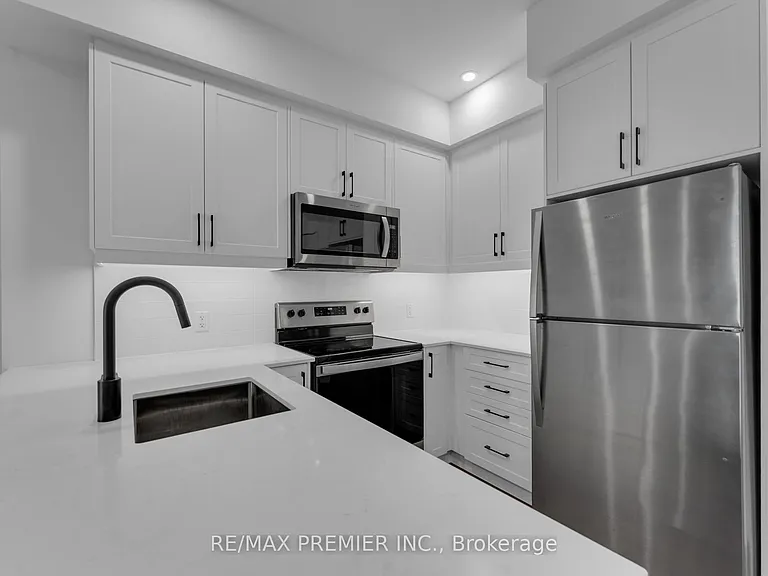 1000 Lackner Pl #215 — Photo 10