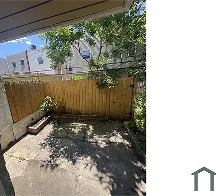 2622 Wilder St — Photo 8