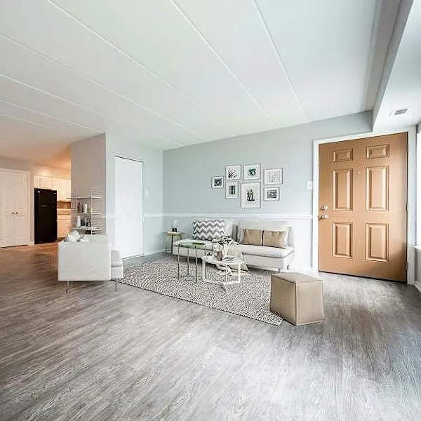 Wimbledon Court Townhomes — Photo 1