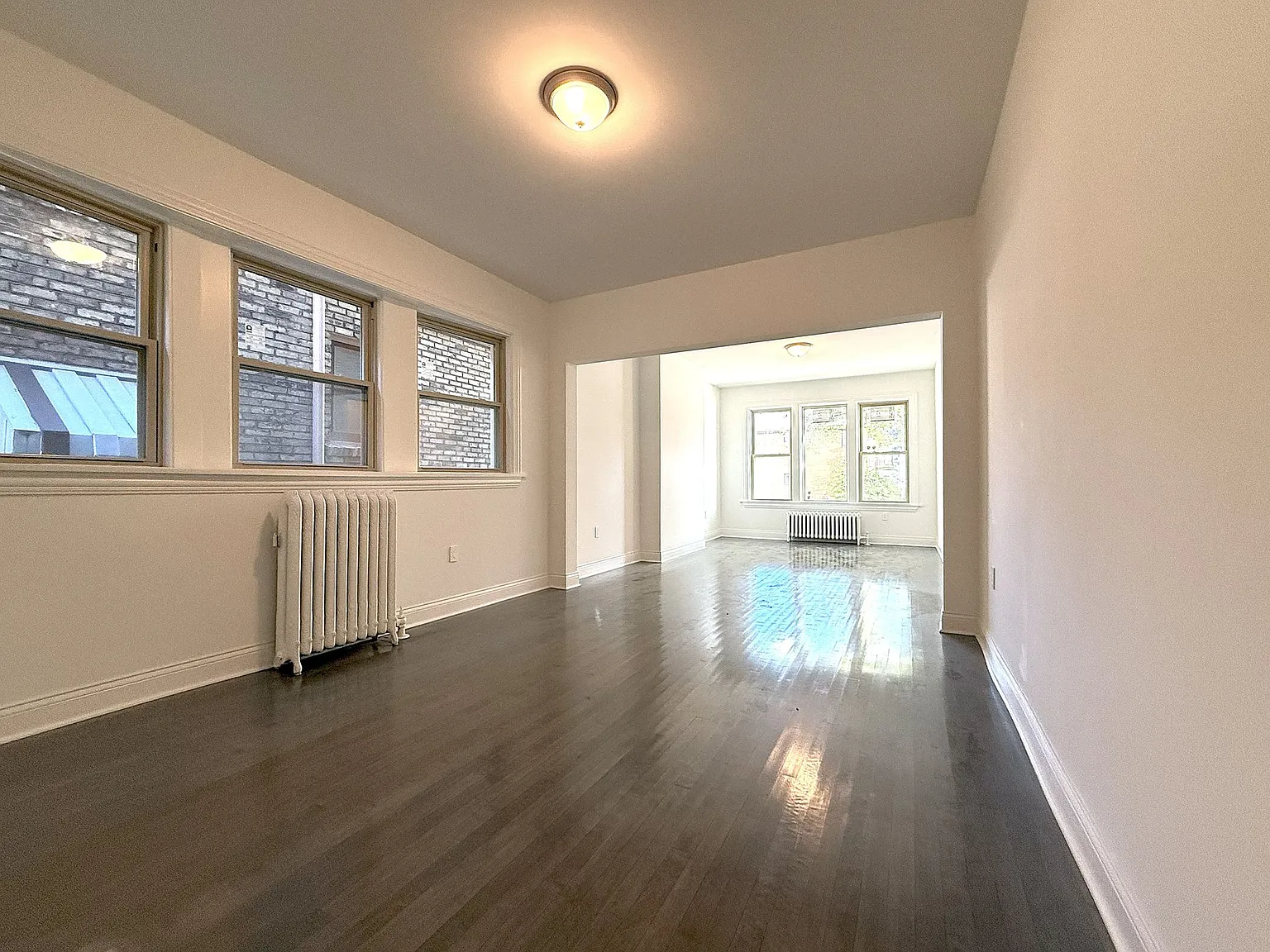 Richland Apartments on Bartlett — Photo 4