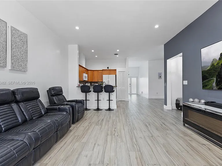 8218 SW 163rd Pl — Photo 6
