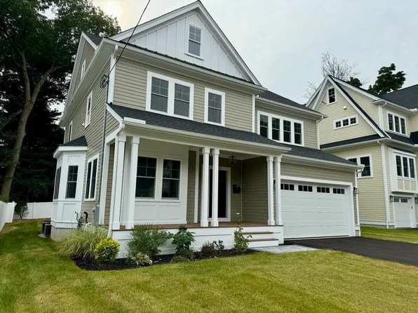 49 Ledge Hill Rd, West Roxbury, MA 02132