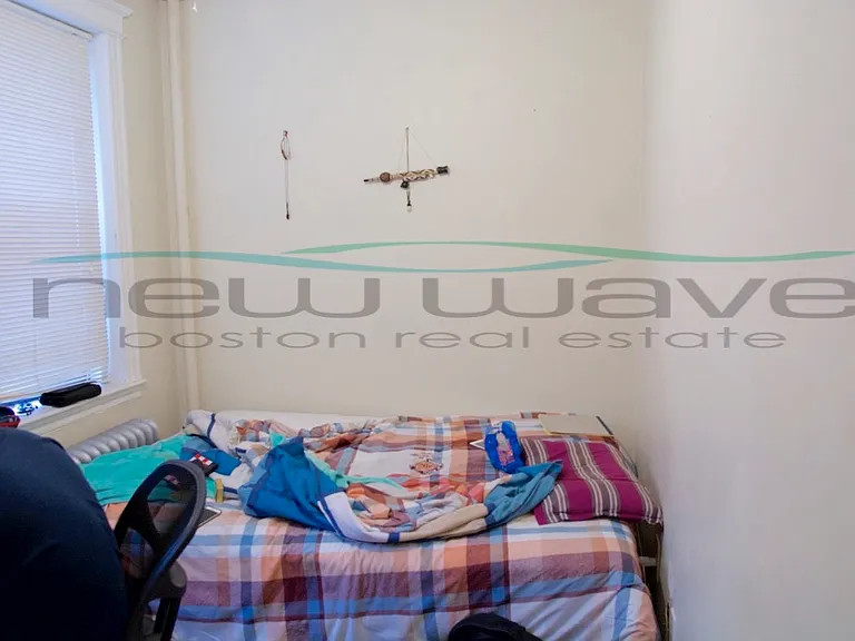 58 Queensberry St #3 — Photo 11