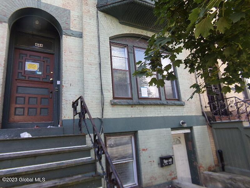 2nd image of 444 Clinton Avenue
