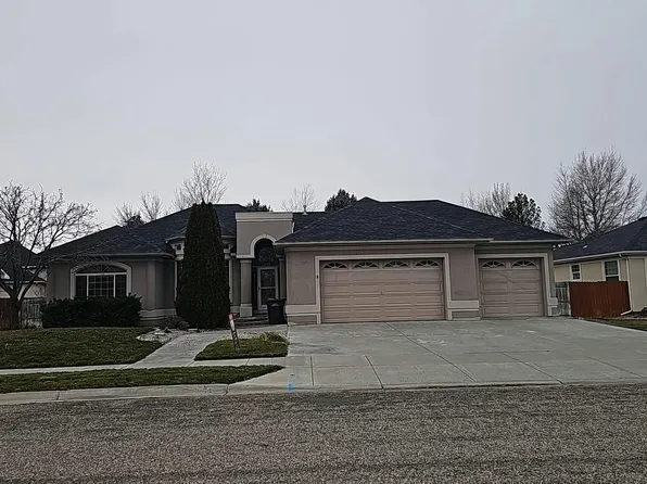 299 Lacosta Dr, Idaho Falls, ID 83401