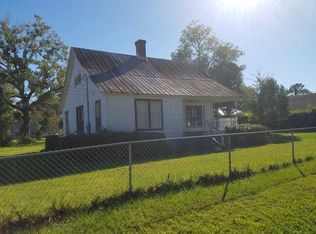 114 Glausier St, Pelham, GA 31779