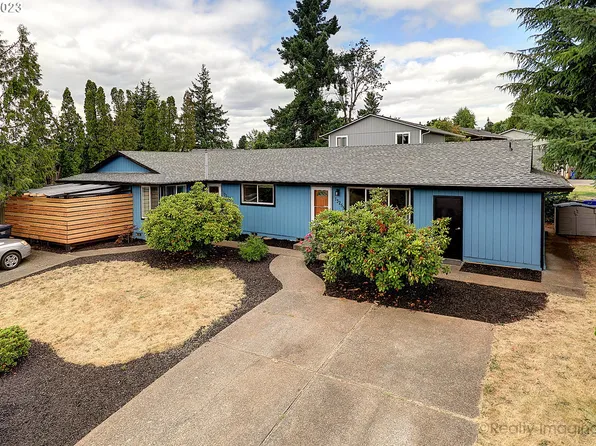 13255 Wassail Ln, Oregon City, OR 97045