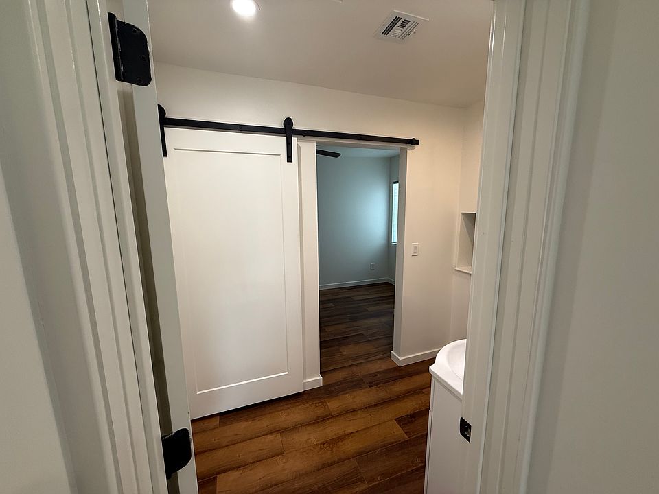 1st image of 1726 N 74th Pl