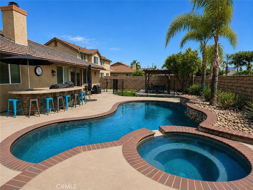 4 bed, 2784 sqft, $5,000 — Photo 3