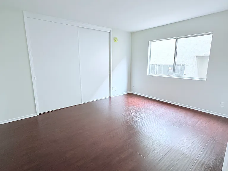 11520 Wyoming Ave #2 — Photo 17