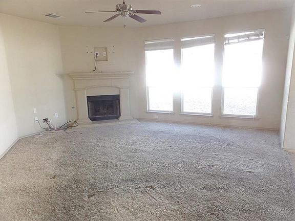 3rd image of 5057 Holliday Dr