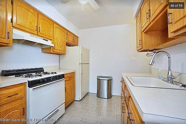 1st image of 1271 N Railroad Ave #22