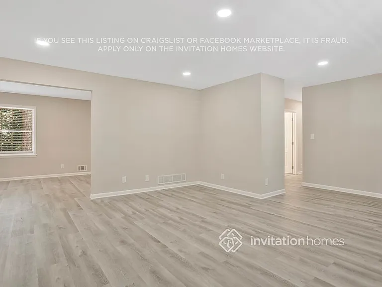 3569 Troutdale Ct — Photo 9