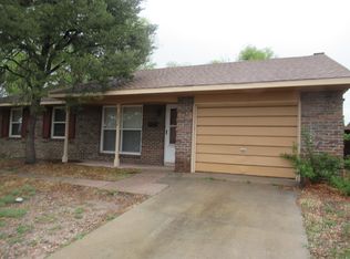 2902 Garland Ter, Colorado Springs, CO 80910
