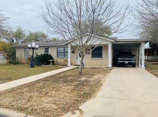 126 Highland Cir, Crystal City, TX 78839