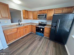 1049 Old Forge Rd, New Castle, DE 19720