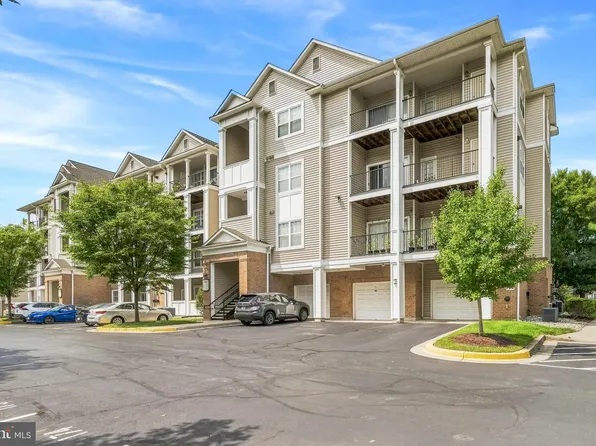 19623 Galway Bay Cir APT 403, Germantown, MD 20874