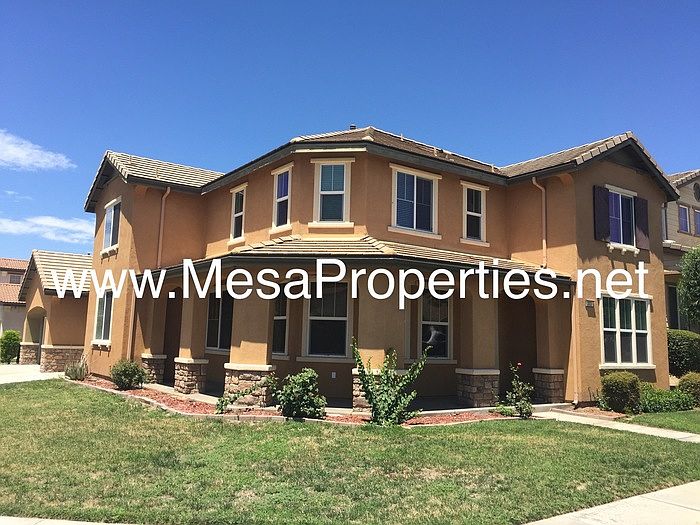 1st image of 303 Madera Ave