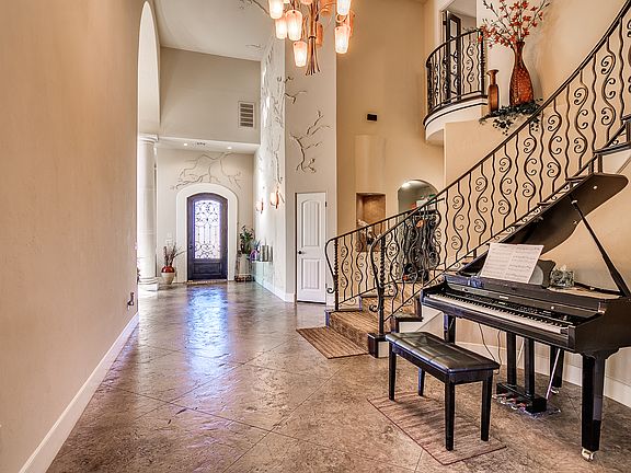 Living Room View of Entry