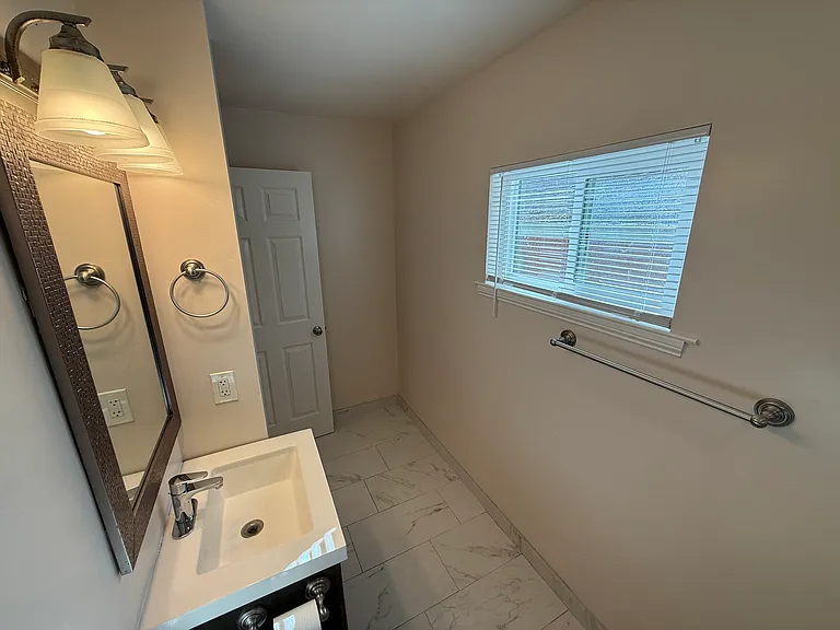 2151 Hanover St #1 — Photo 10