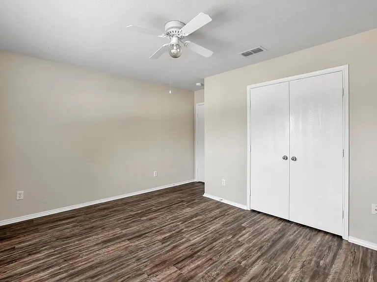9641 Olivia Dr — Photo 20