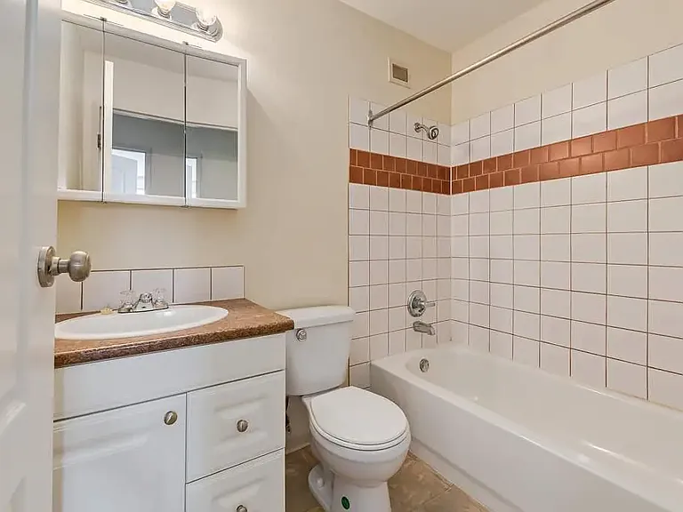 1658 3rd Ave NE #308 — Photo 16