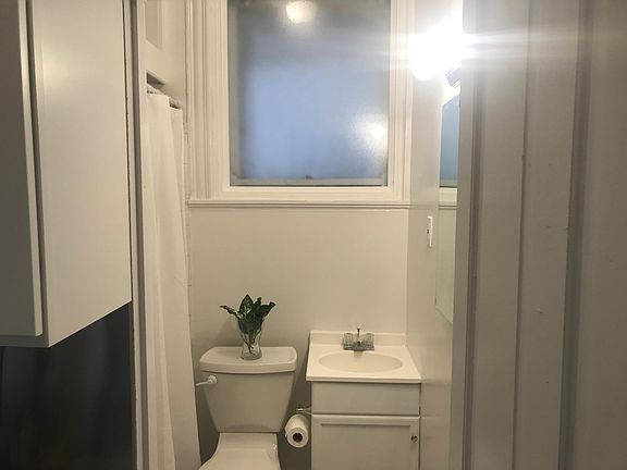 5th image of 255 Hosea Ave #1