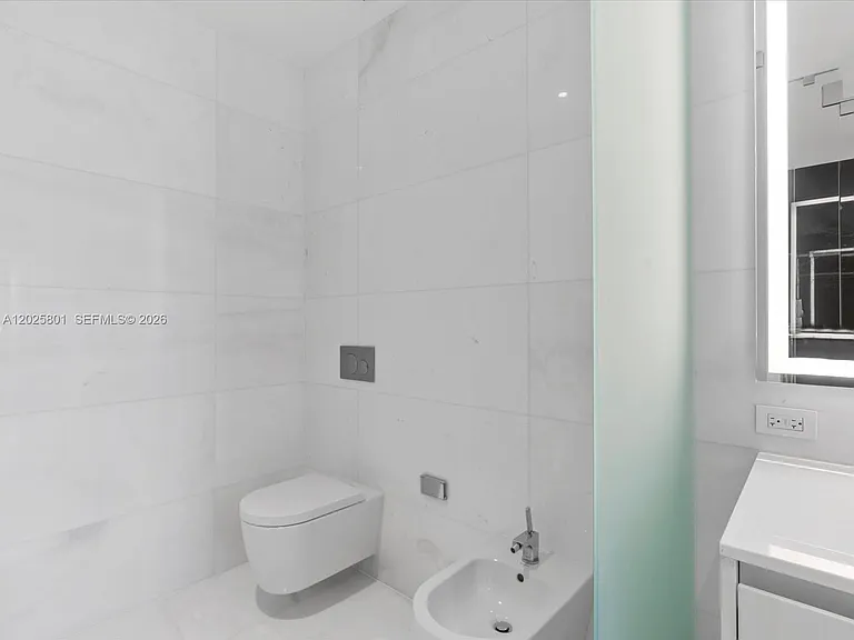 300 Biscayne Boulevard Way #4502E — Photo 23