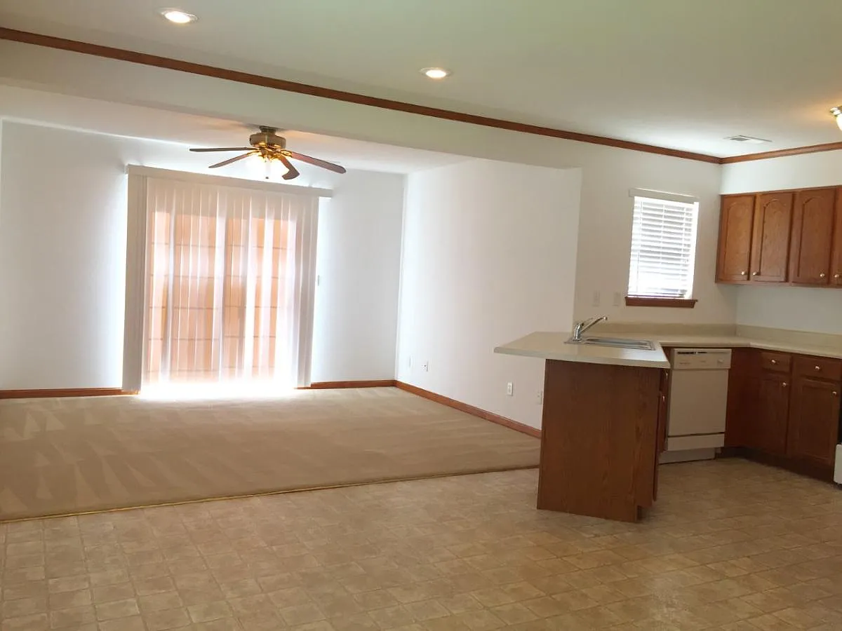 4522 Picadilly Cir — Photo 4
