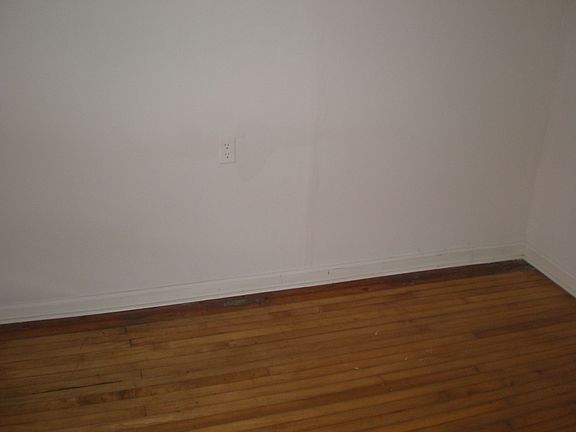 Bedroom/Den
