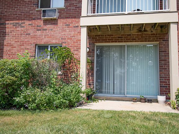 2nd image of 2 Villa Verde Dr APT 113