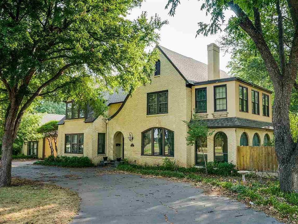 1st image of 4319 Lake Park Dr