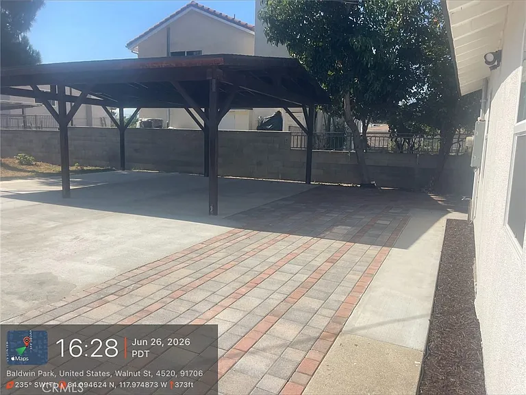4532 Walnut St — Photo 7