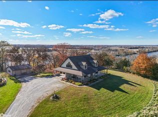 31672 245th St, Bonaparte, IA 52620