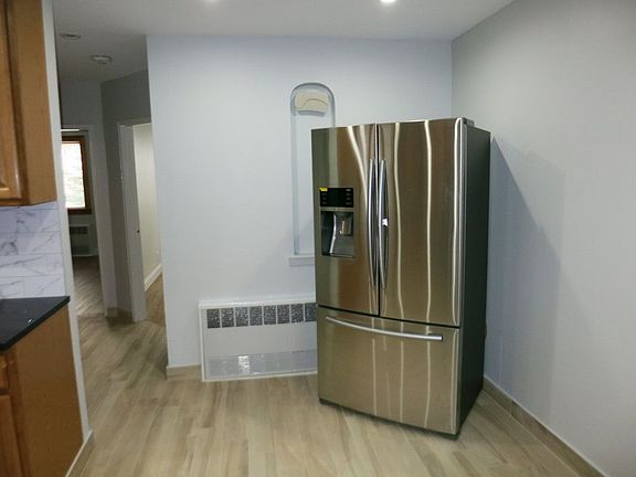 4th image of 850 56th St #1