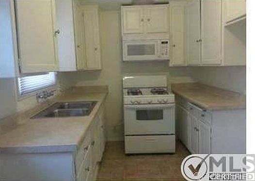 2nd image of 1015 W Avenue J12 #0