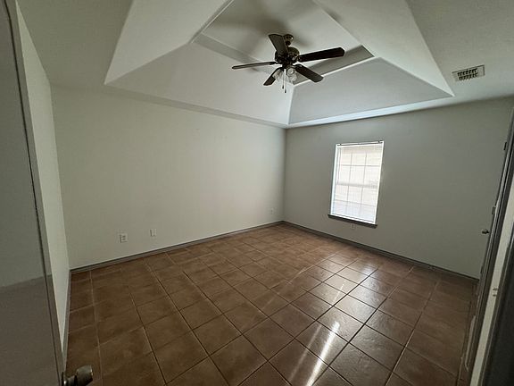 3rd image of 2206 Moonlight Ln APT 1