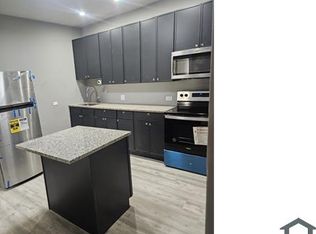 653 E 90th St APT 2, Chicago, IL 60619