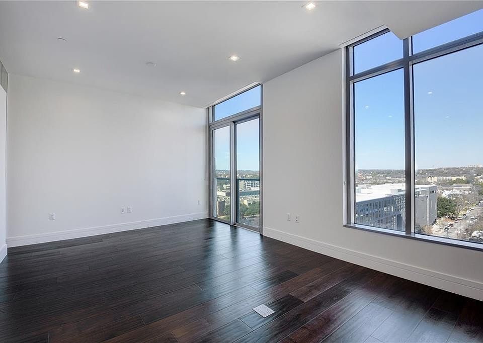 1st image of 501 West Ave #0