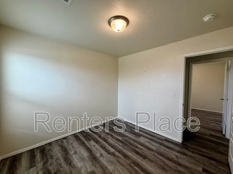8316 E 161st Pl S — Photo 7