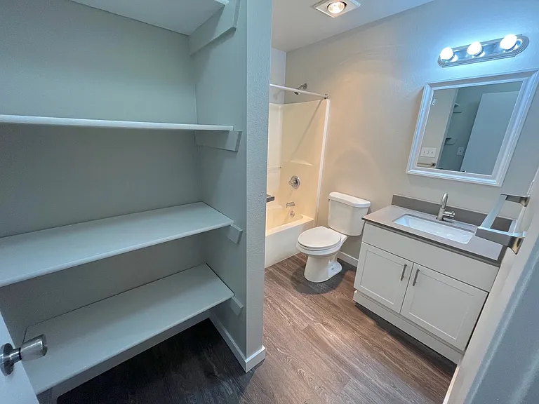 8819 Pacific Ave #B7 — Photo 12
