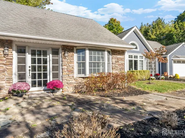 623 Montgomery Rd, Hillsborough, NJ 08844