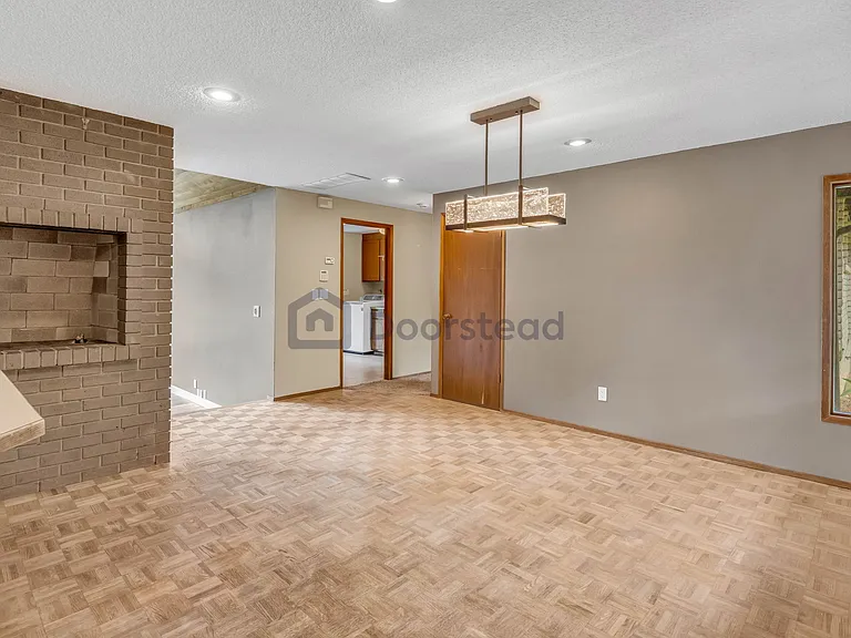 21805 SE 4th St — Photo 28