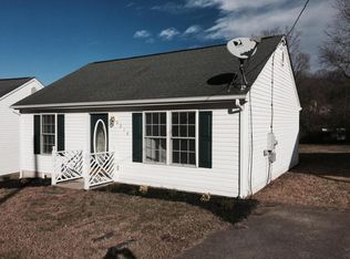 2214 Mount Pleasant Blvd SE, Roanoke, VA 24014